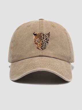 Leopard Face Embroidered Beige Baseball Cap